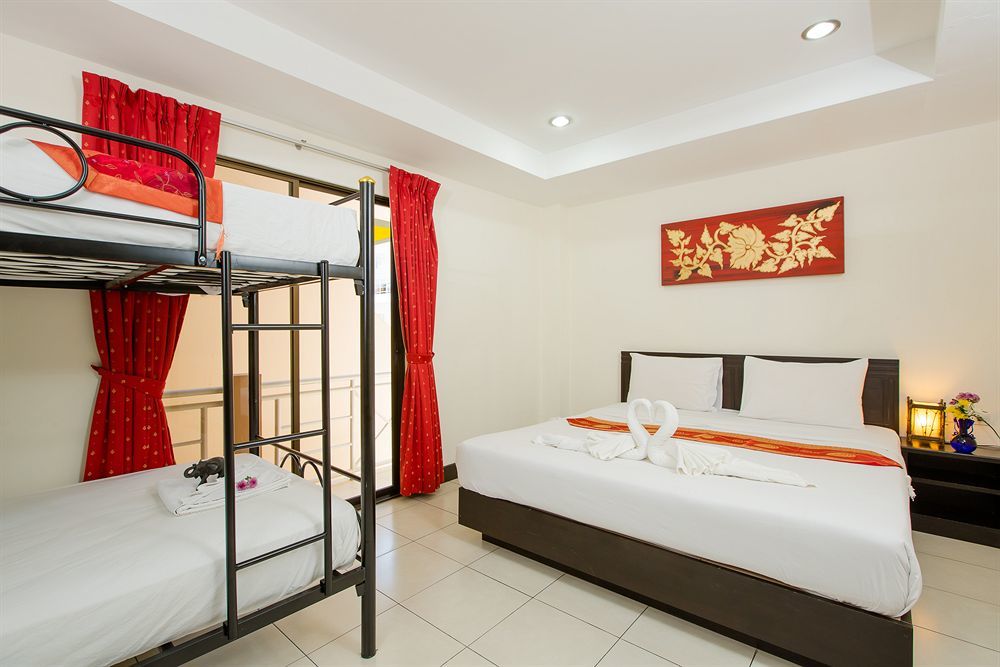 Nirvana Inn Patong Екстериор снимка